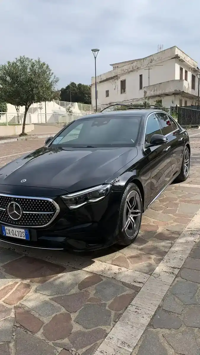 Mercedes Classe E — badge E 220 d NCC Taxi Falduto