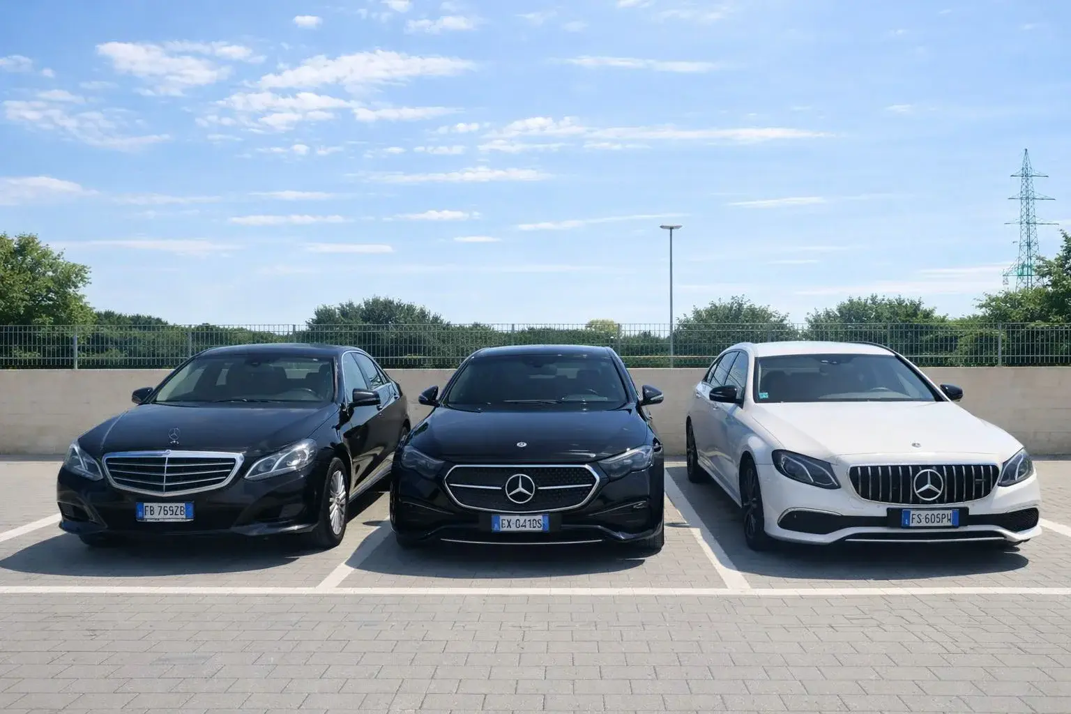 Mercedes Classe V — van esecutivo NCC Taxi Falduto parcheggiato