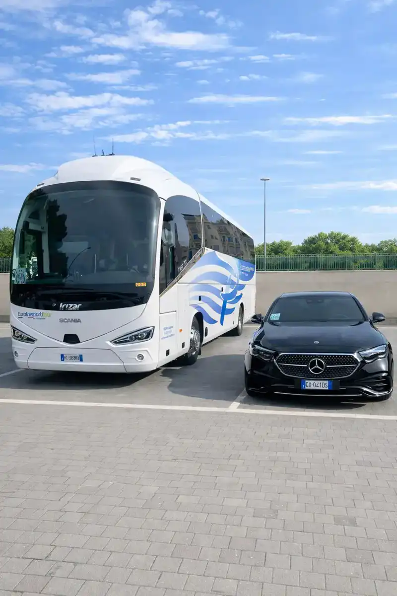 Mercedes Classe E Station Wagon — dettaglio cerchi in lega NCC Taxi Falduto