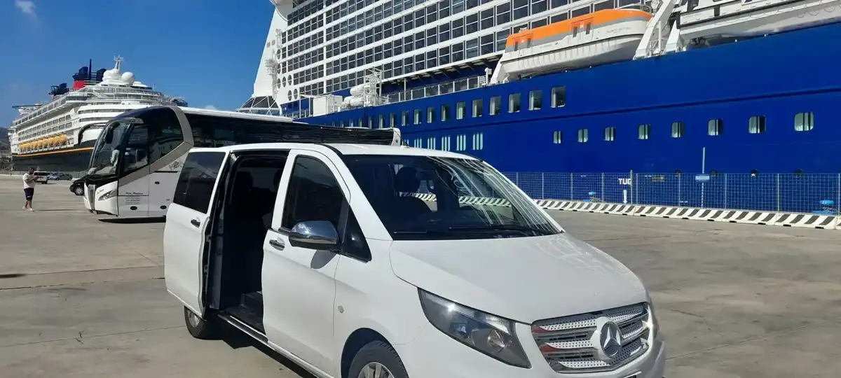Mercedes Classe E Station Wagon — vista laterale NCC Taxi Falduto